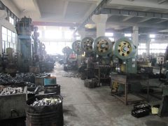 Халуун хуурамч машин